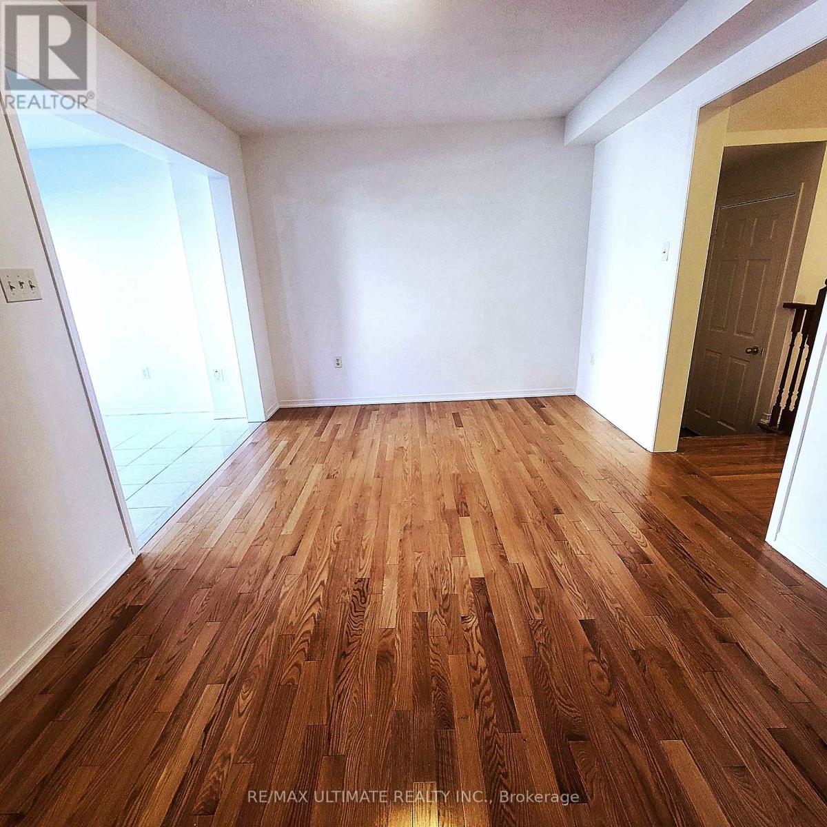 578 Reeves Way Boulevard, Whitchurch-Stouffville, Ontario  L4A 0T3 - Photo 10 - N12515314