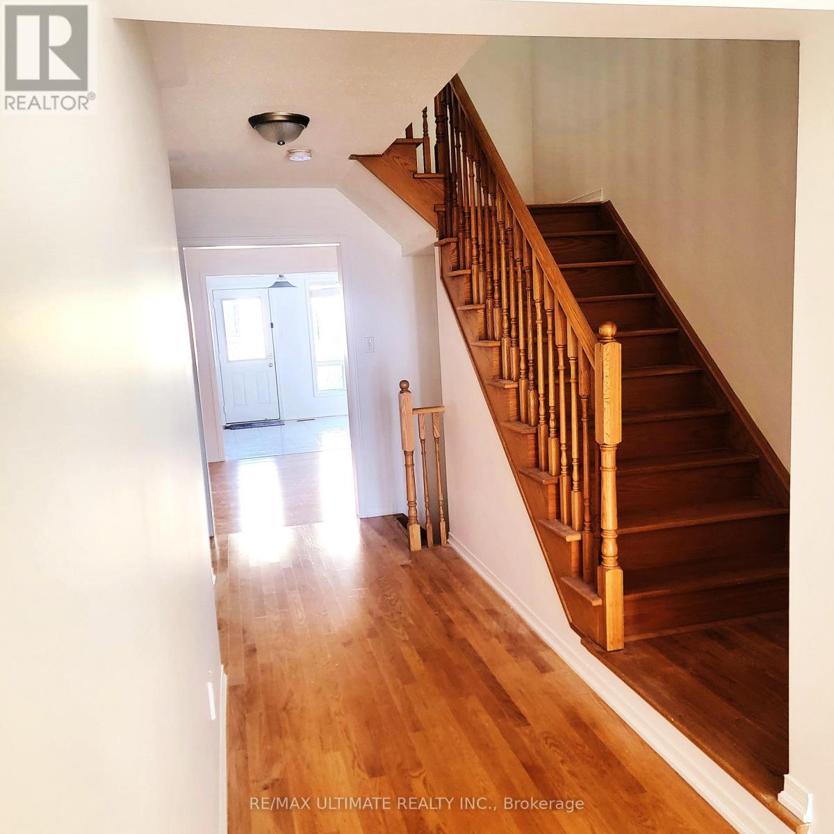 578 Reeves Way Boulevard, Whitchurch-Stouffville, Ontario  L4A 0T3 - Photo 4 - N12515314