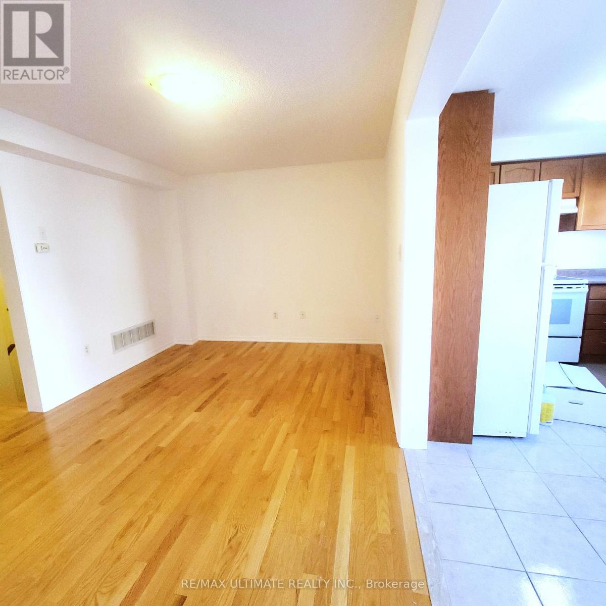 578 Reeves Way Boulevard, Whitchurch-Stouffville, Ontario  L4A 0T3 - Photo 7 - N12515314