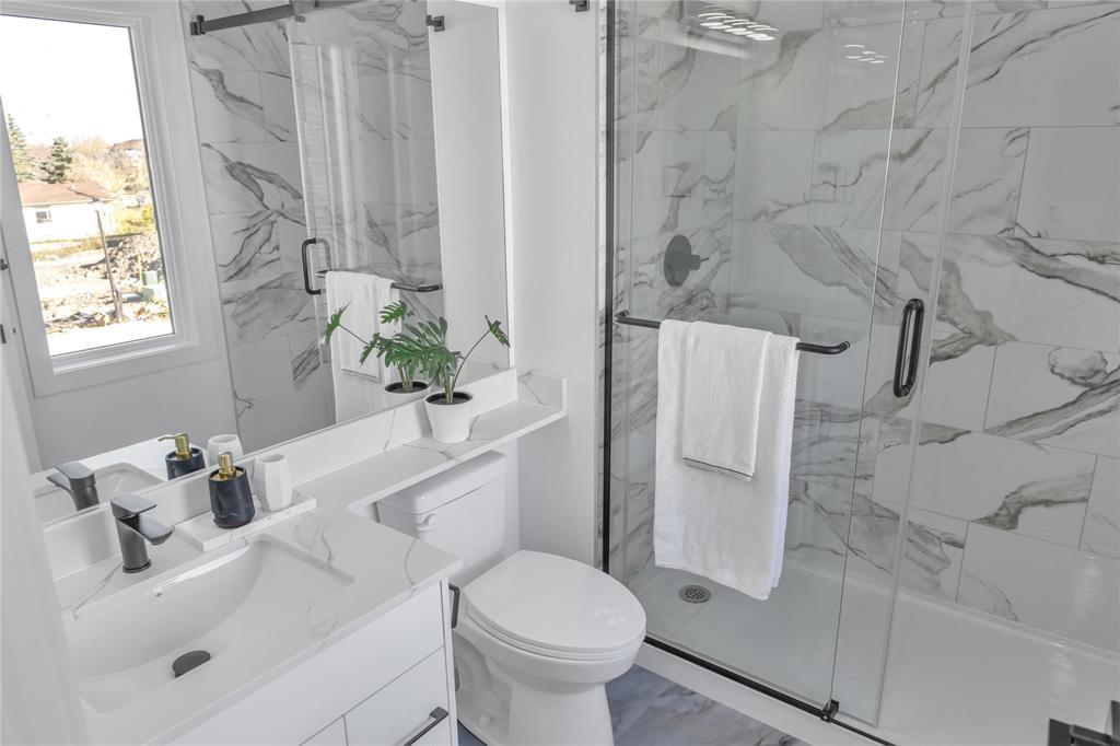 325 Numeracy Lane, Winnipeg, Manitoba  R2P 3A6 - Photo 17 - 202526638