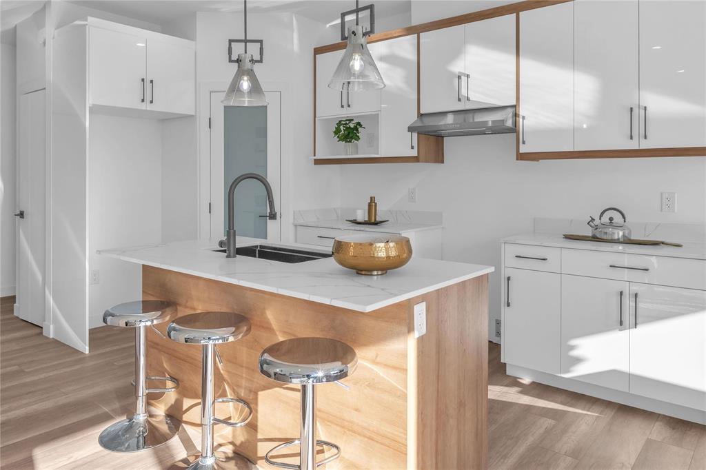 325 Numeracy Lane, Winnipeg, Manitoba  R2P 3A6 - Photo 8 - 202526638