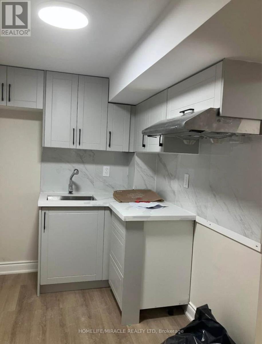 Bsmt - 6900 Estoril Road Ne, Mississauga, Ontario  L5N 1N1 - Photo 5 - W12515298