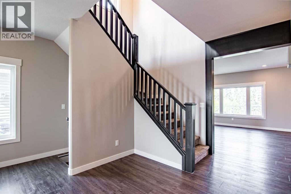 14 Garrison Place, Red Deer, Alberta  T4P 0P7 - Photo 4 - A2268856