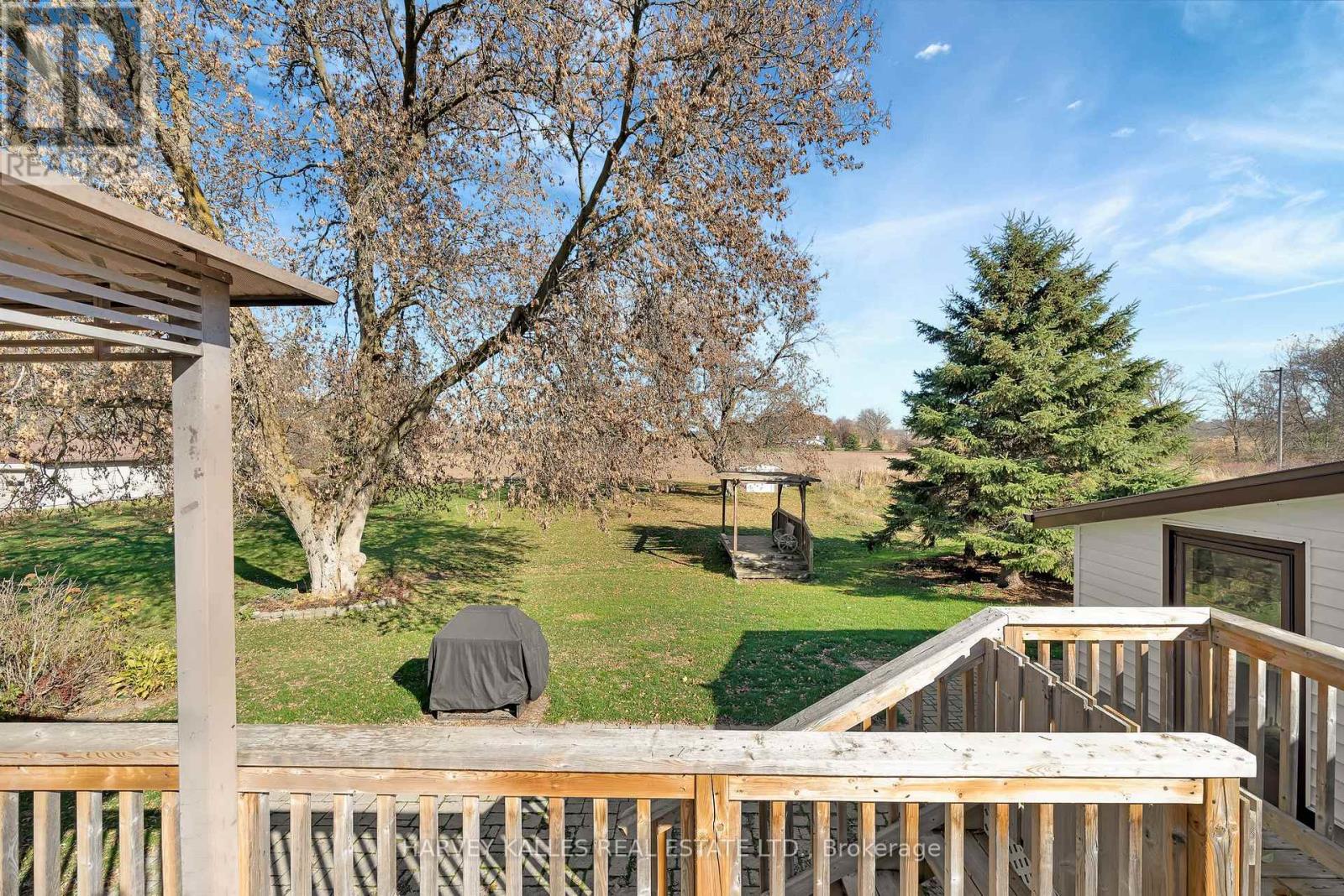 1075 County Rd 10 Road, Prince Edward County, Ontario K0K 2T0 - Photo 15 - X12515348