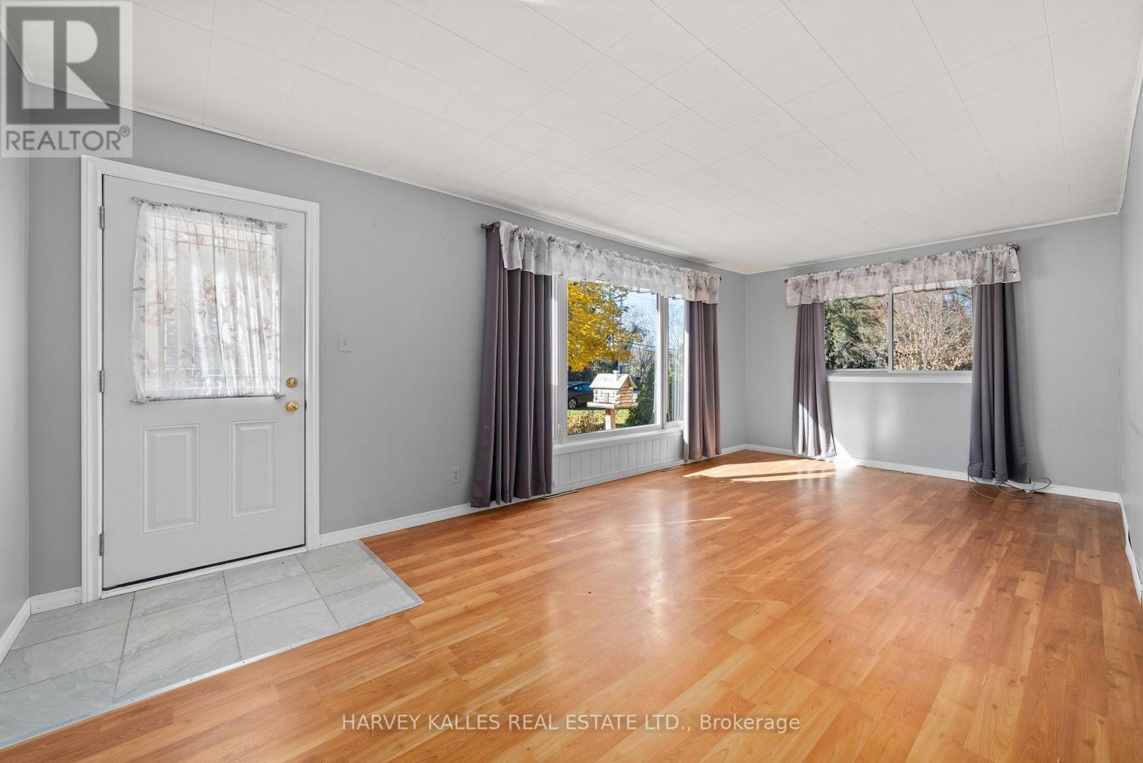 1075 County Rd 10 Road, Prince Edward County, Ontario K0K 2T0 - Photo 5 - X12515348