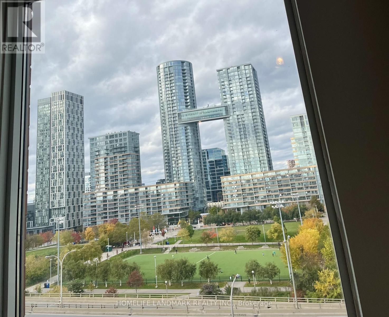 1012e - 500 Queens Quay, Toronto, Ontario M5V 3K8 - Photo 8 - C12445471