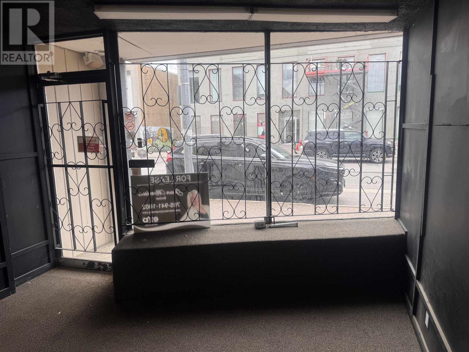 372 Queen St, Sault Ste. Marie, Ontario P6C 1L6 - Photo 2 - SM252406