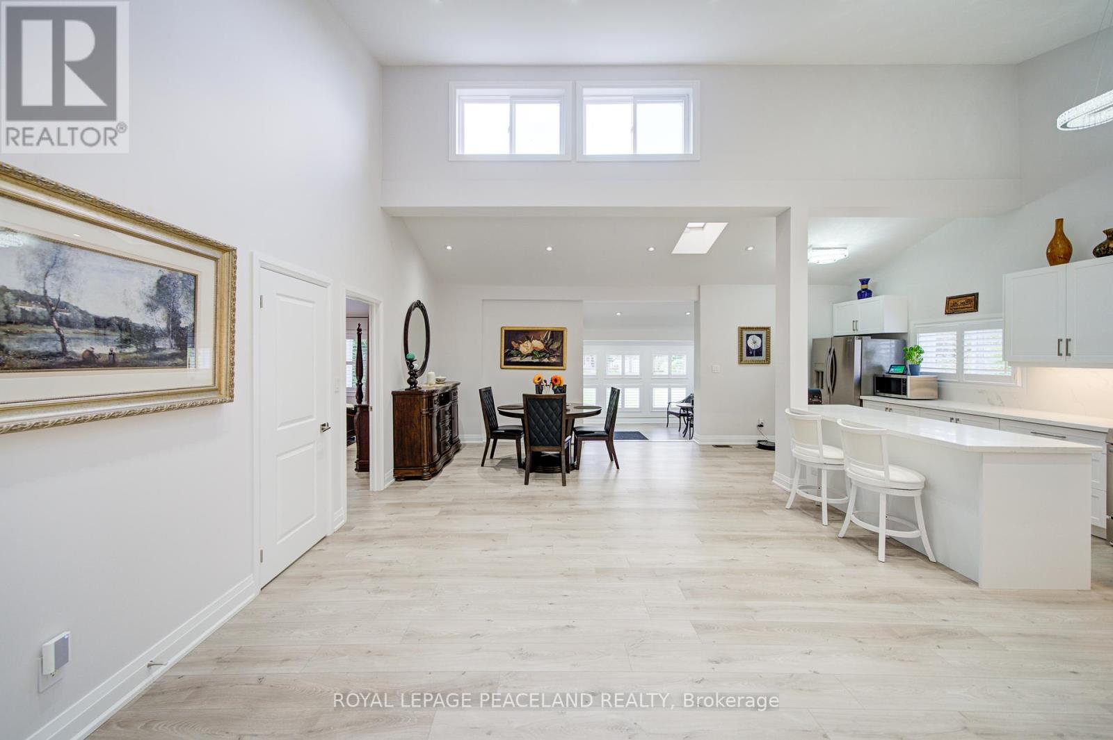 38 Lakeview Avenue, Whitchurch-Stouffville, Ontario  L4A 2H1 - Photo 15 - N12431368