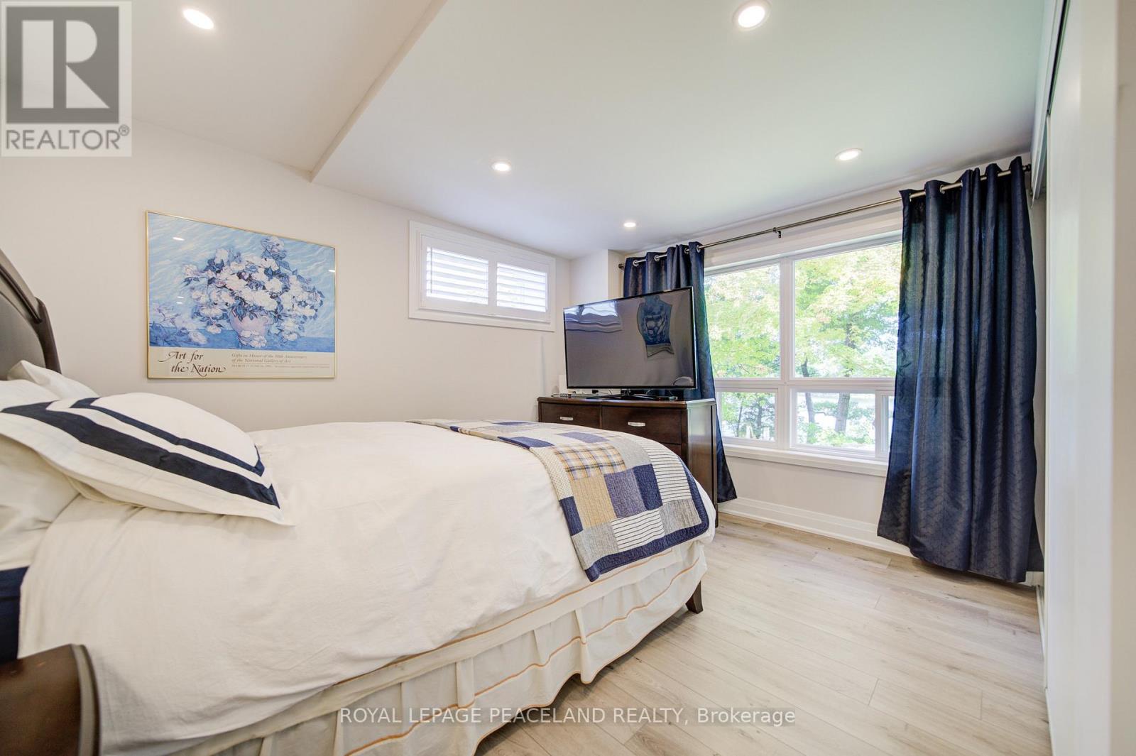 38 Lakeview Avenue, Whitchurch-Stouffville, Ontario  L4A 2H1 - Photo 30 - N12431368