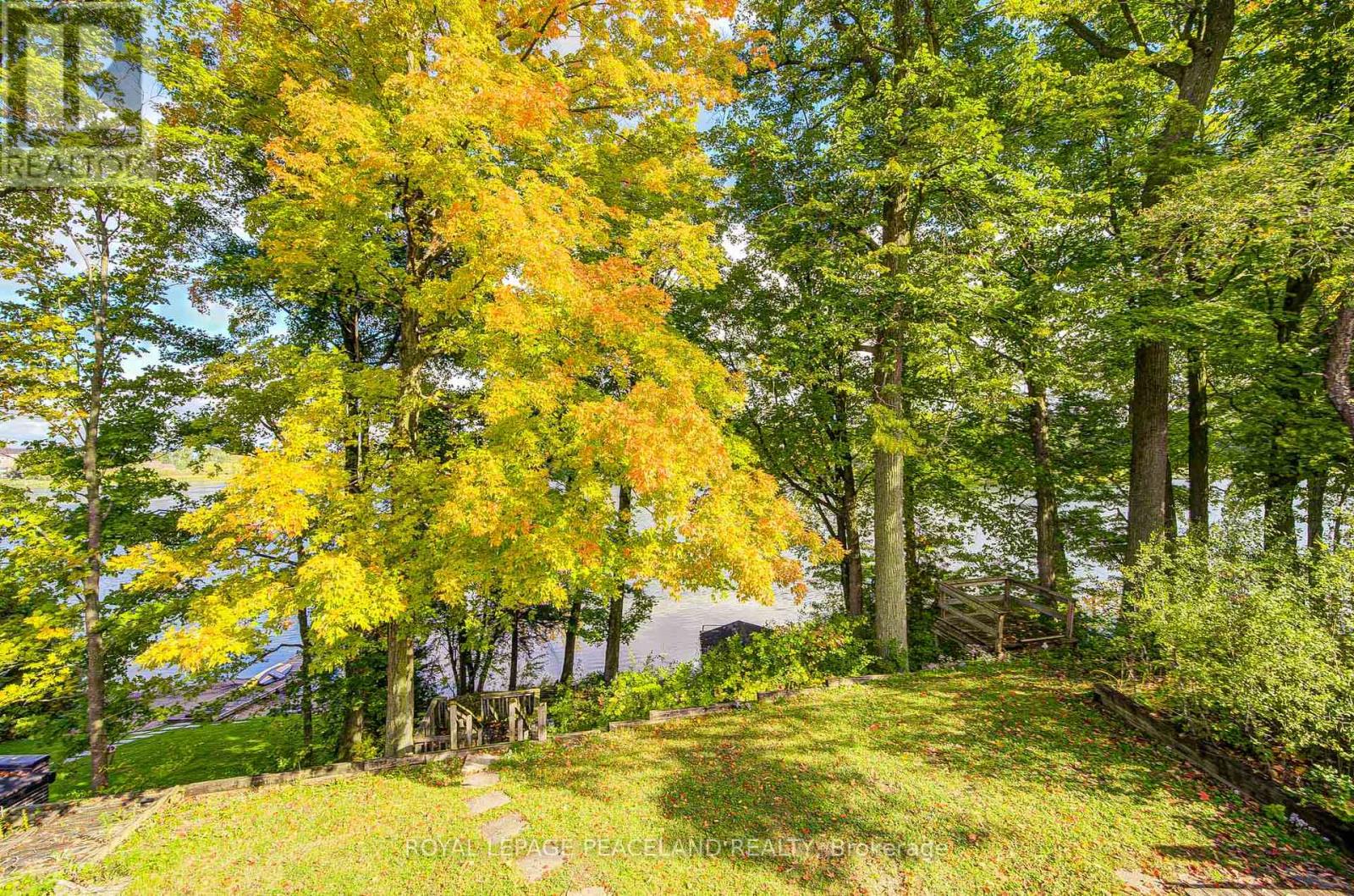 38 Lakeview Avenue, Whitchurch-Stouffville, Ontario  L4A 2H1 - Photo 36 - N12431368