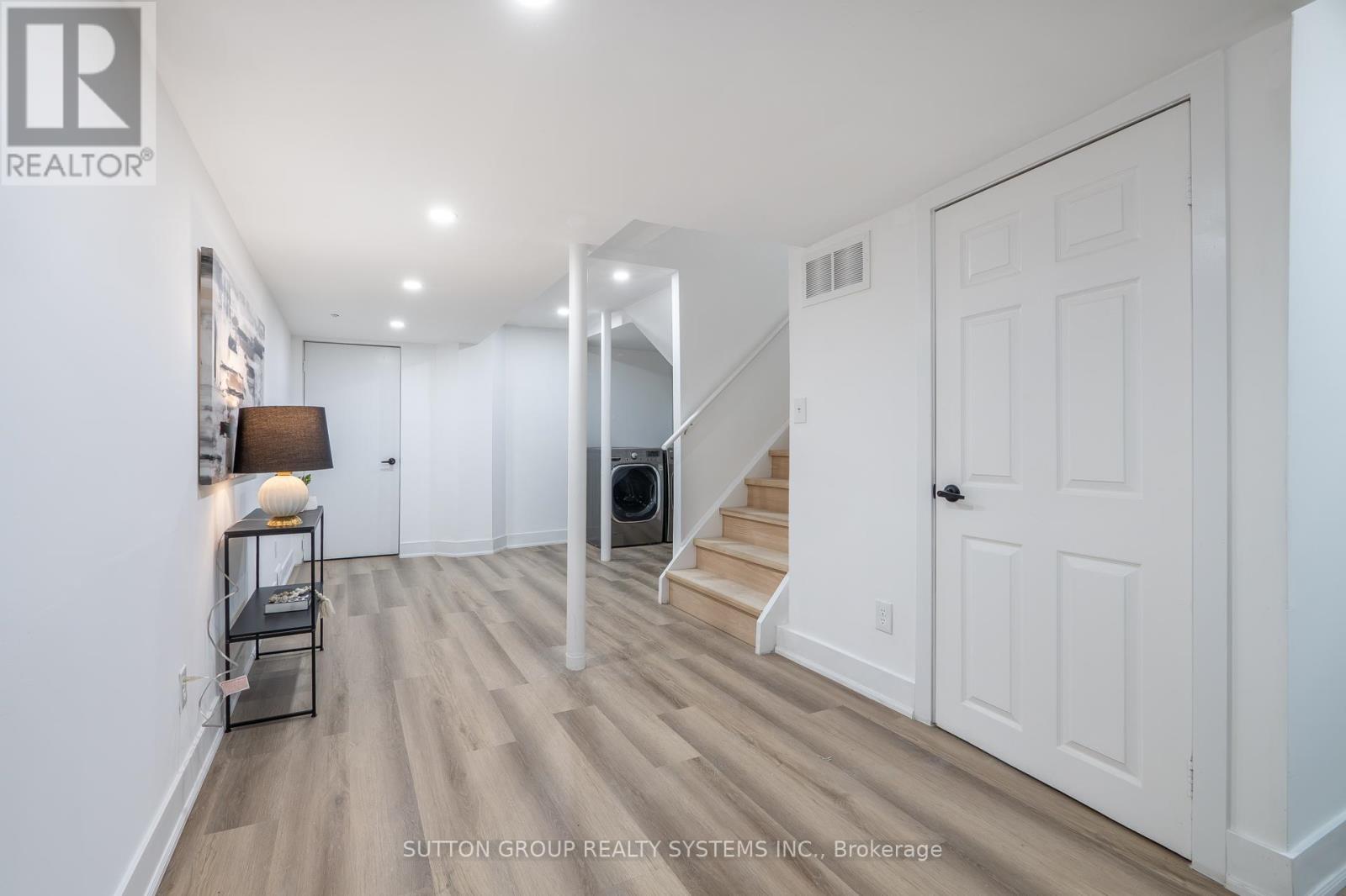 2281 Pell Crescent, Oakville, Ontario  L6M 3T6 - Photo 31 - W12513538