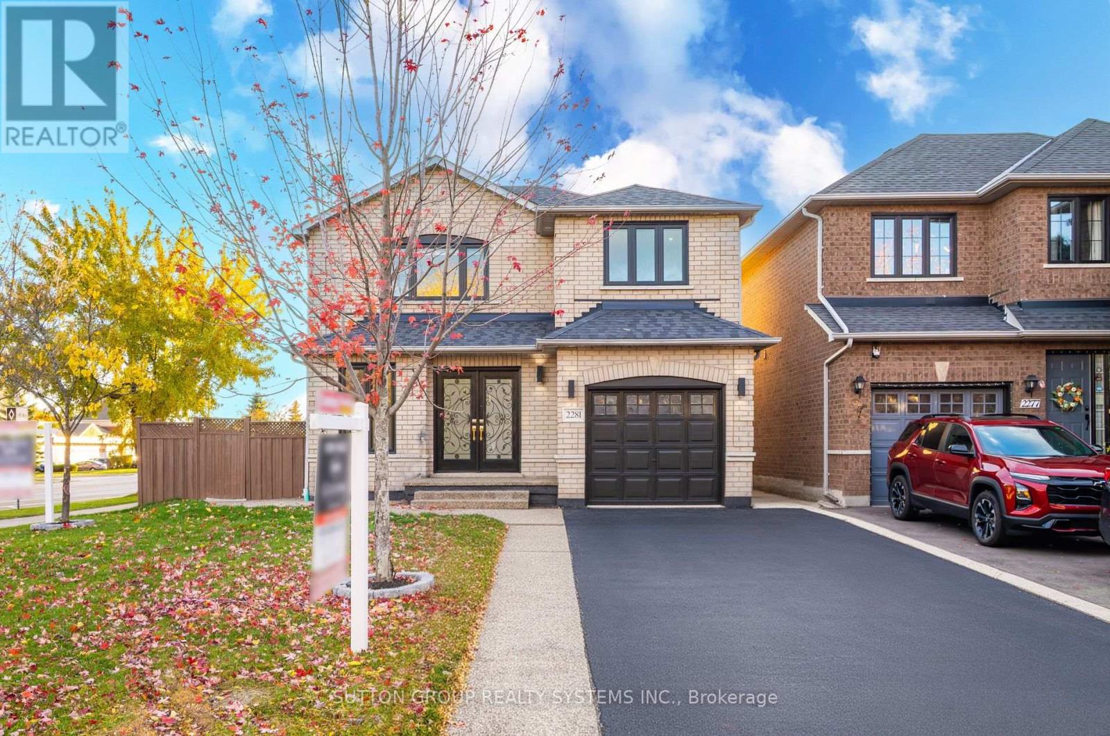 2281 PELL CRESCENT, Oakville, Ontario