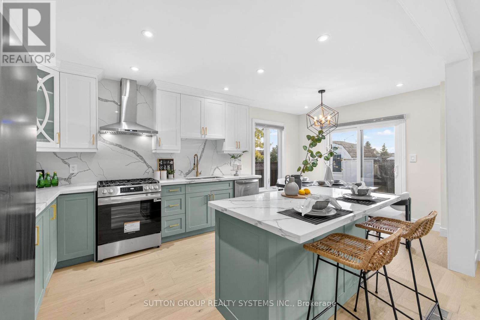 2281 Pell Crescent, Oakville, Ontario  L6M 3T6 - Photo 17 - W12513538