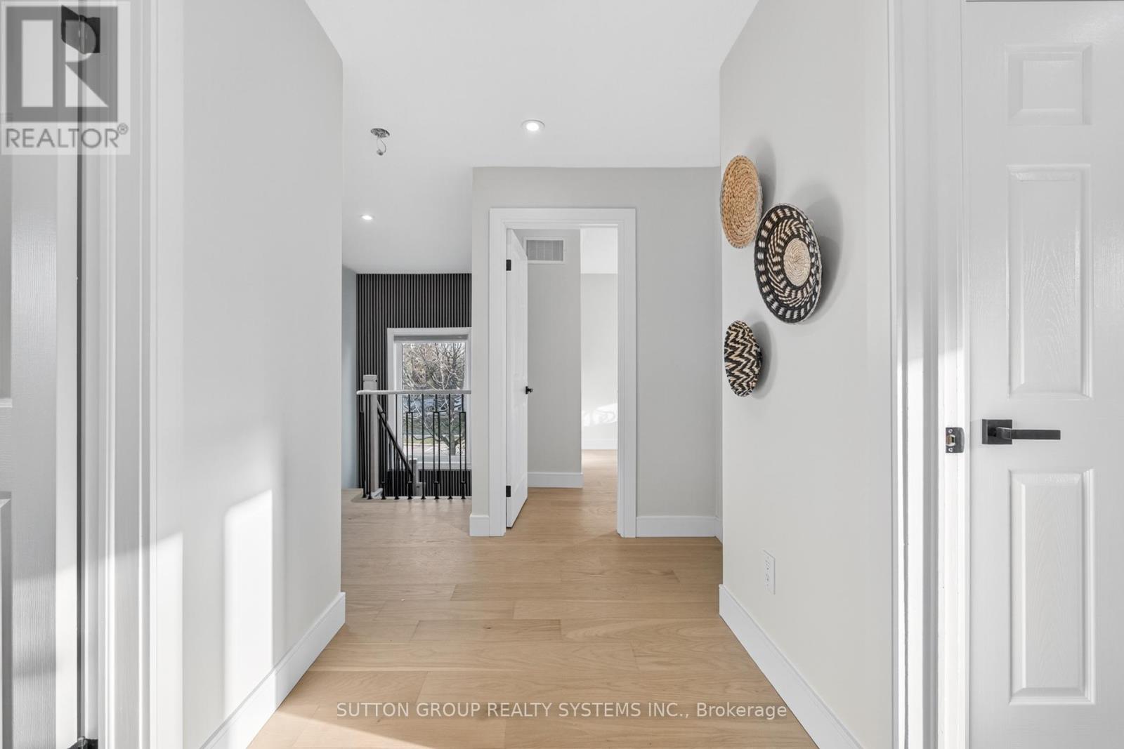 2281 Pell Crescent, Oakville, Ontario  L6M 3T6 - Photo 22 - W12513538