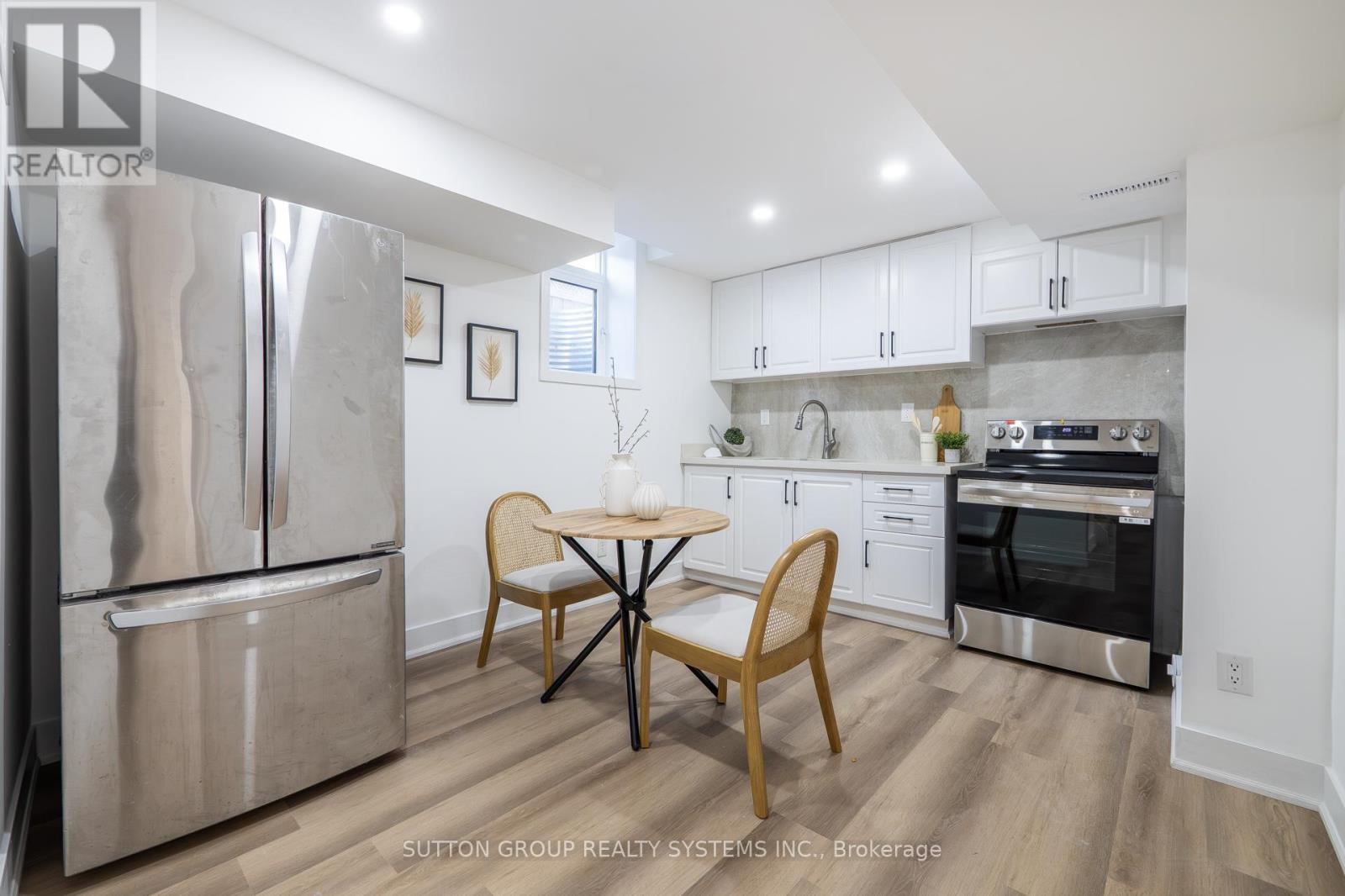 2281 Pell Crescent, Oakville, Ontario  L6M 3T6 - Photo 33 - W12513538