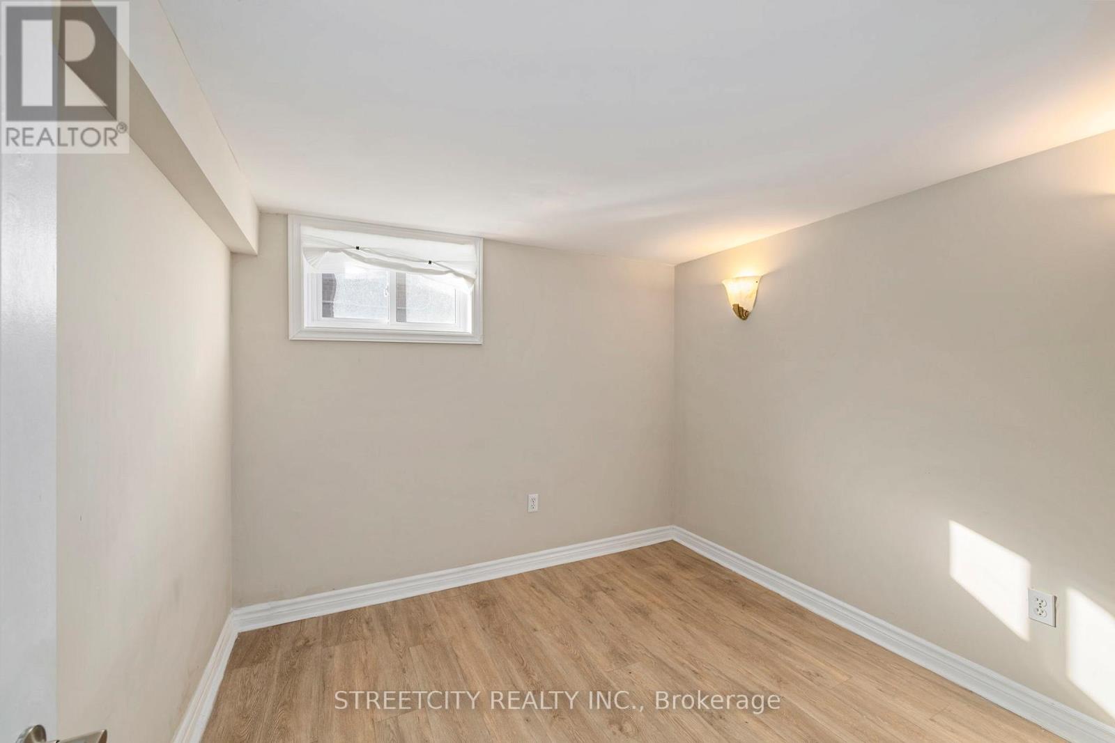 312 Fairview Avenue, London South, Ontario  N6C 4T8 - Photo 10 - X12515342