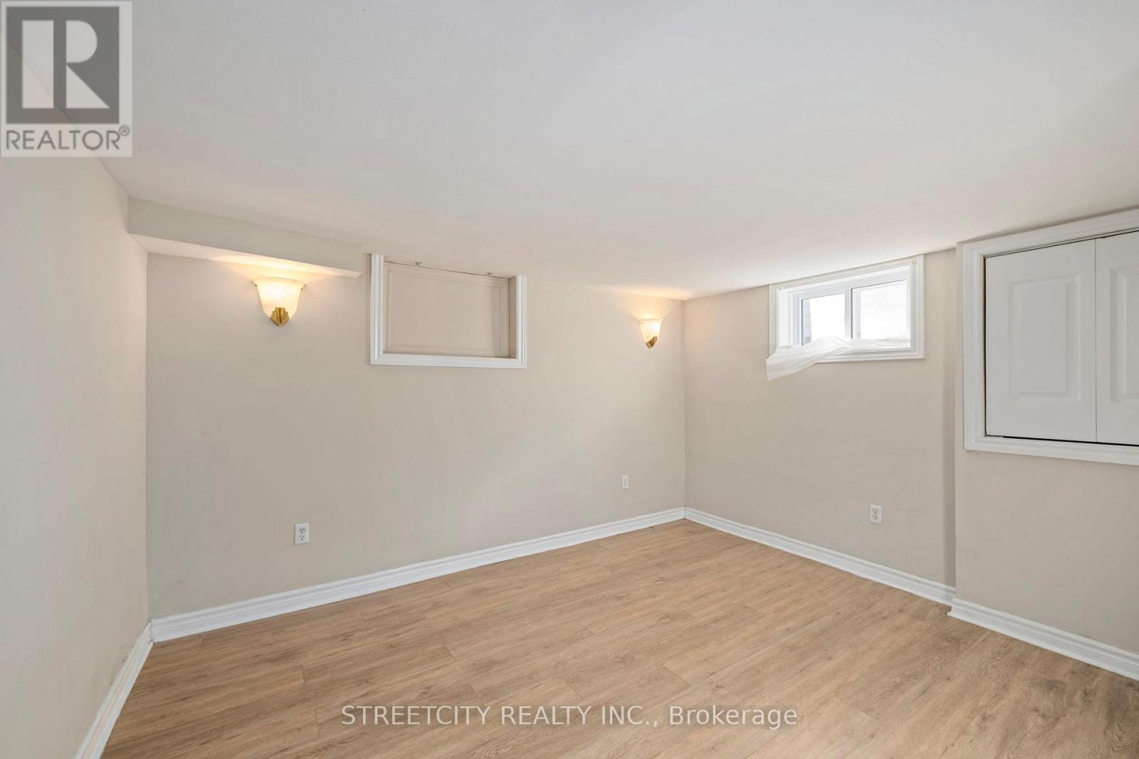 312 Fairview Avenue, London South, Ontario  N6C 4T8 - Photo 12 - X12515342