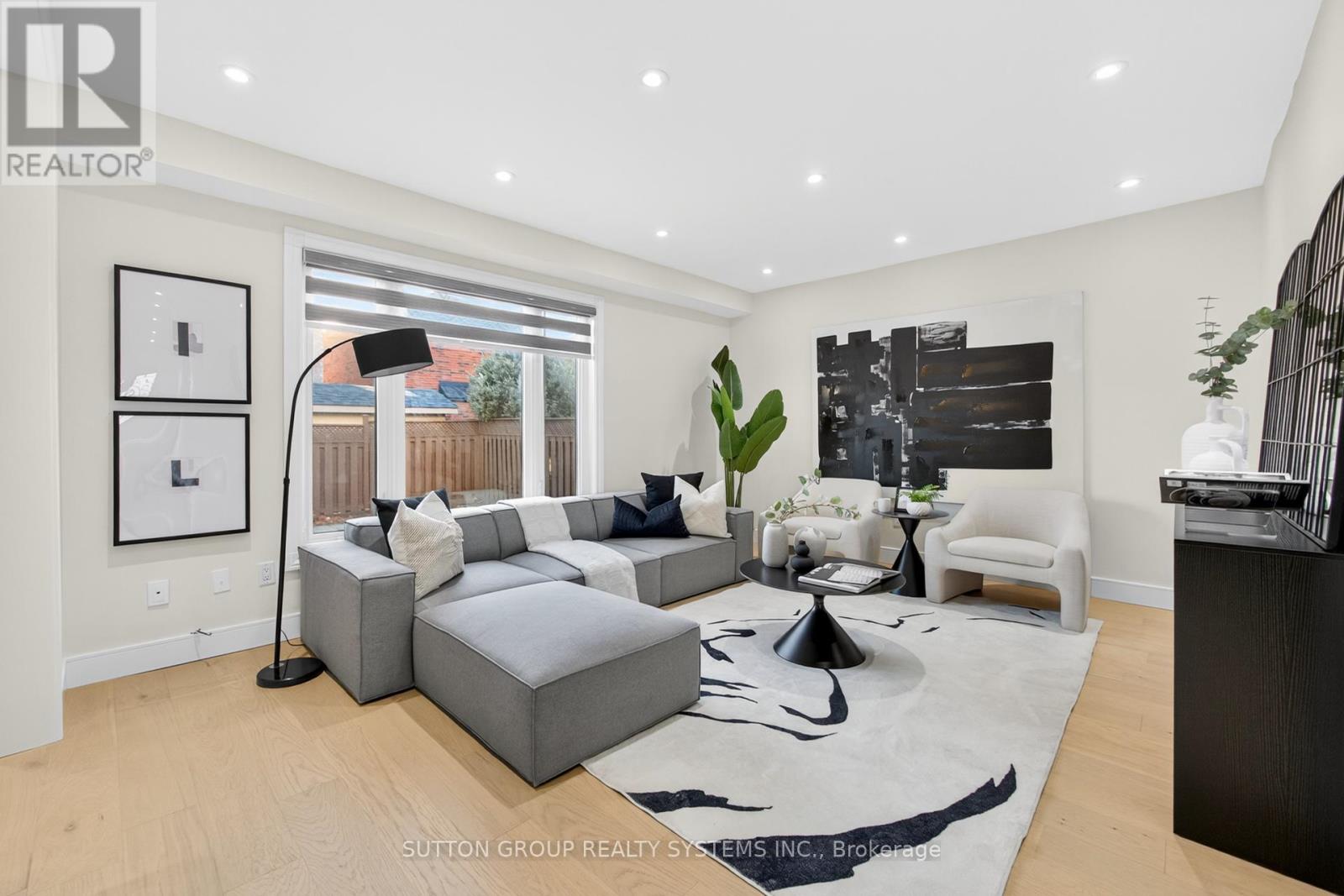 2281 Pell Crescent, Oakville, Ontario  L6M 3T6 - Photo 7 - W12513538