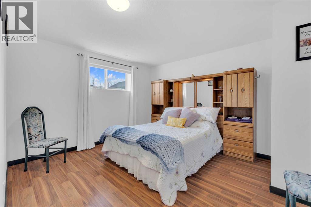 3901 49 Ave, Ponoka, Alberta  T4J 0B6 - Photo 25 - A2268854