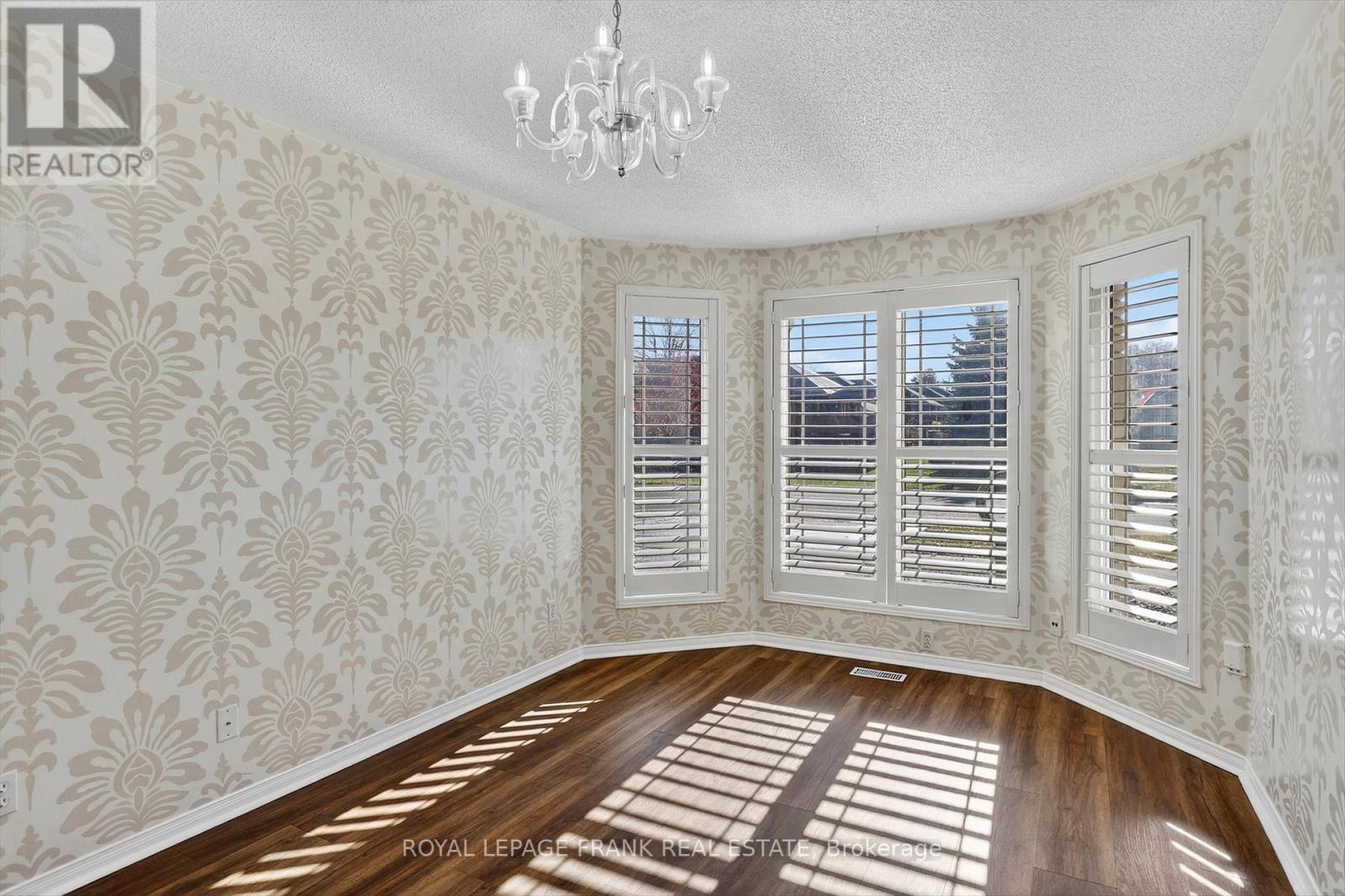 1840 Glenforest Boulevard, Peterborough, Ontario K9K 2P3 - Photo 5 - X12511884