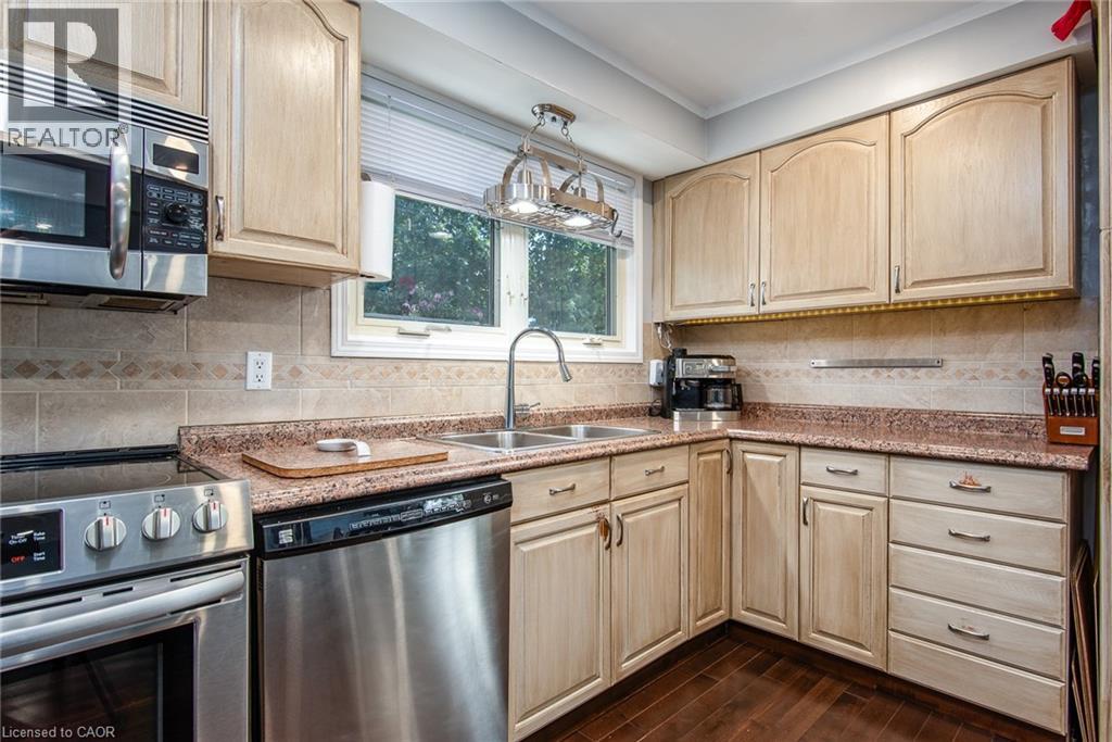 77 Roberts Crescent, Kitchener, Ontario  N2E 1A6 - Photo 17 - 40786114