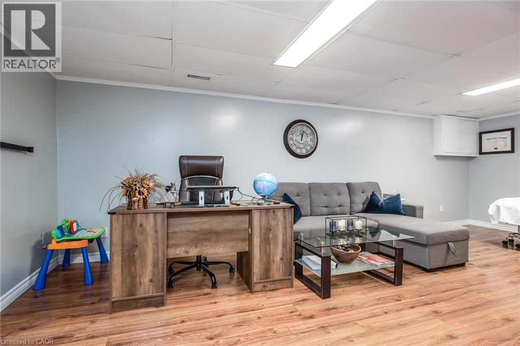 77 Roberts Crescent, Kitchener, Ontario  N2E 1A6 - Photo 26 - 40786114