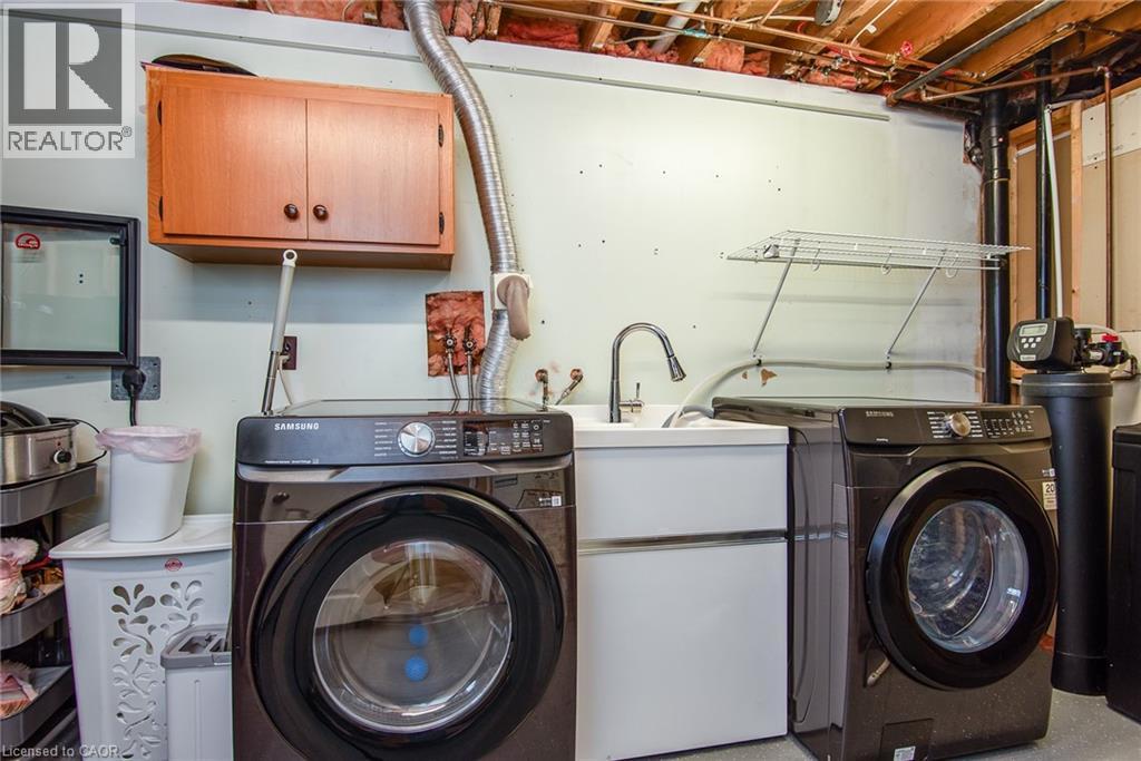 77 Roberts Crescent, Kitchener, Ontario  N2E 1A6 - Photo 32 - 40786114