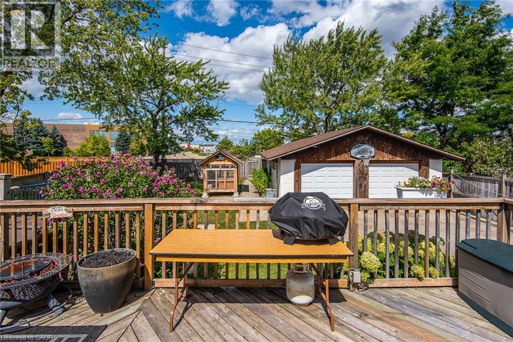 77 Roberts Crescent, Kitchener, Ontario  N2E 1A6 - Photo 34 - 40786114