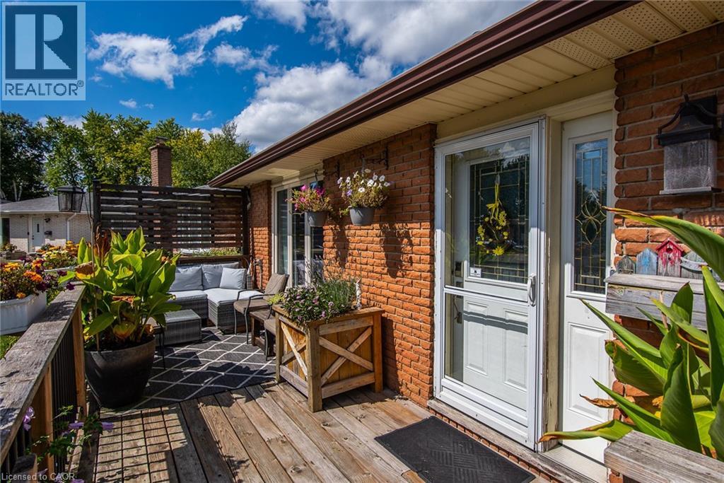 77 Roberts Crescent, Kitchener, Ontario  N2E 1A6 - Photo 4 - 40786114