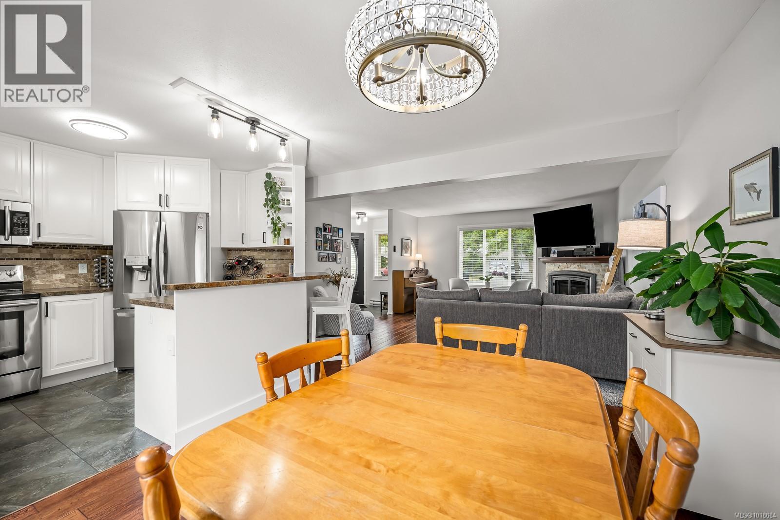 2962 Huckleberry Pl, Courtenay, British Columbia  V9N 9W7 - Photo 10 - 1018684