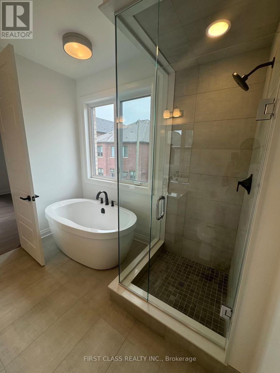 12 Sweet Pear Street, Markham, Ontario  L6C 3M3 - Photo 3 - N12515324