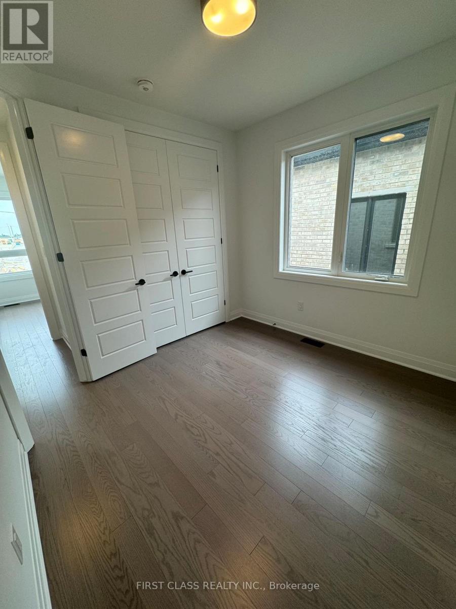 12 Sweet Pear Street, Markham, Ontario  L6C 3M3 - Photo 5 - N12515324