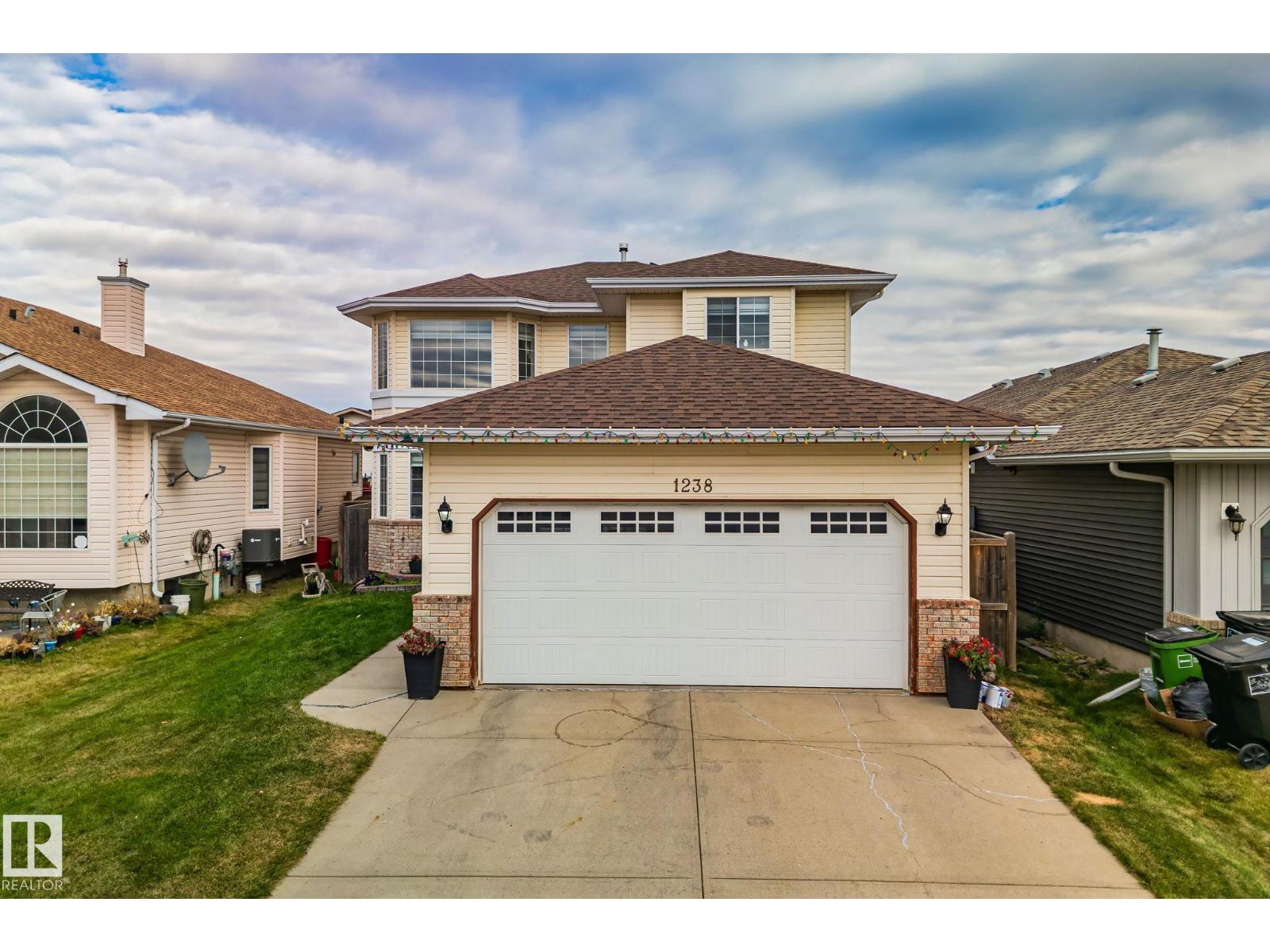 1238 Joyce CR NW NW, Edmonton, Alberta