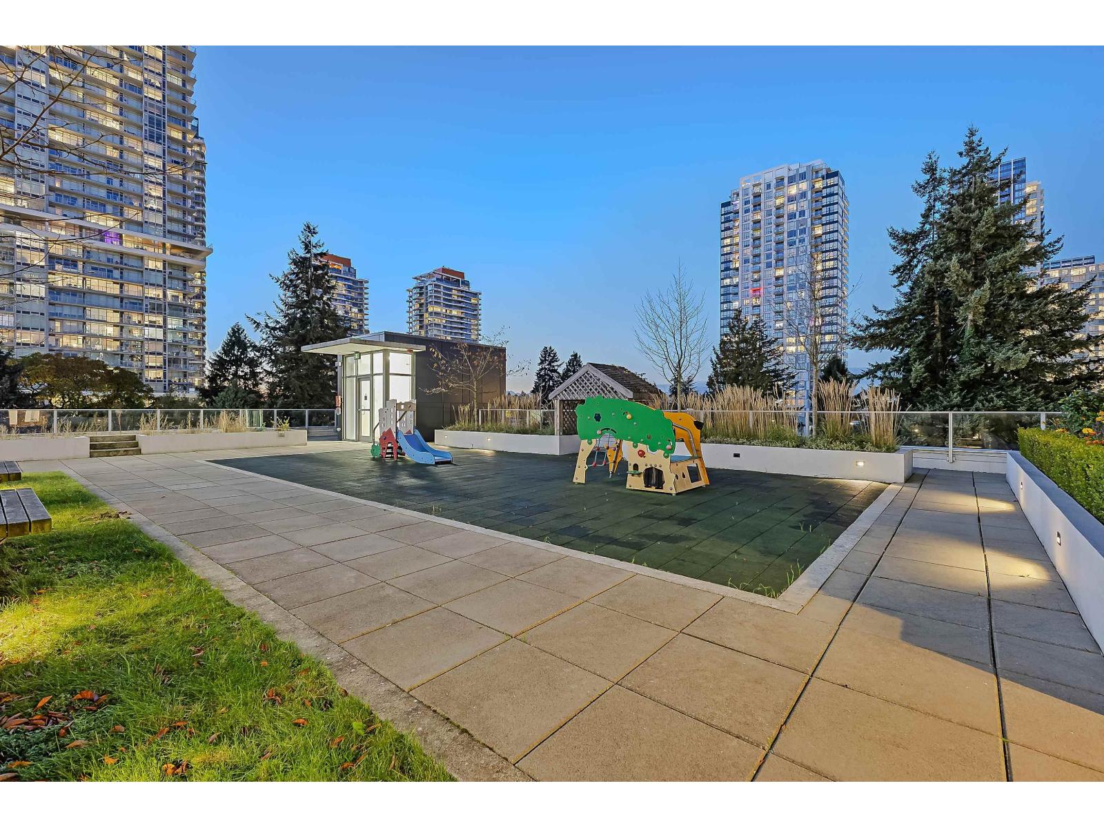 1512 13438 Central Avenue, Surrey, British Columbia V3T 0N2 - Photo 28 - R3064427