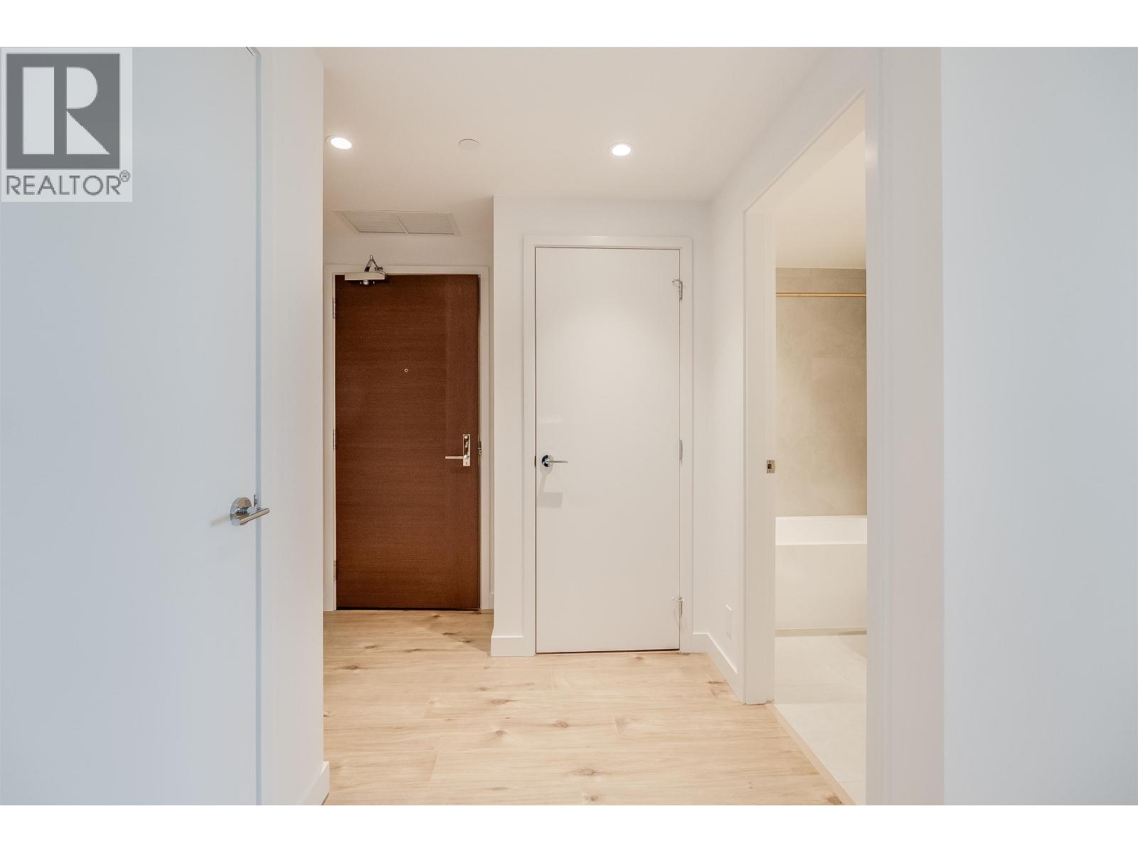 4402 720 Farrow Street, Coquitlam, British Columbia V3J 0P3 - Photo 34 - R3065217