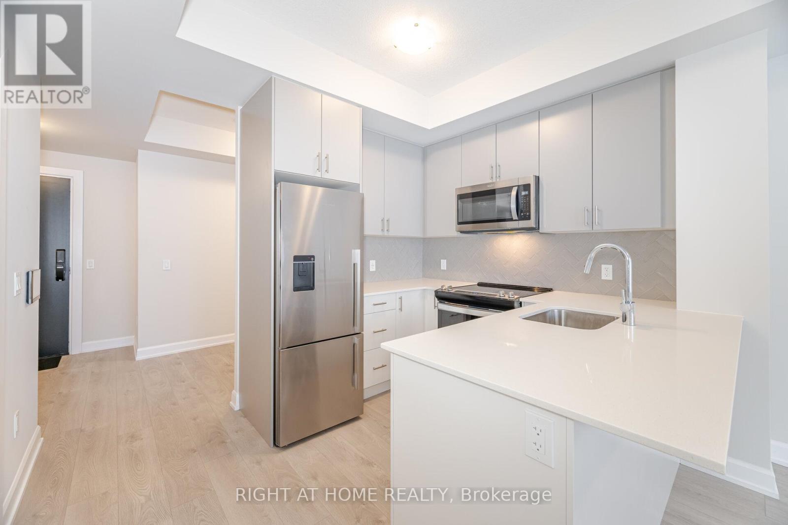 518 - 3220 William Coltson Avenue, Oakville, Ontario  L6H 7X9 - Photo 12 - W12515340