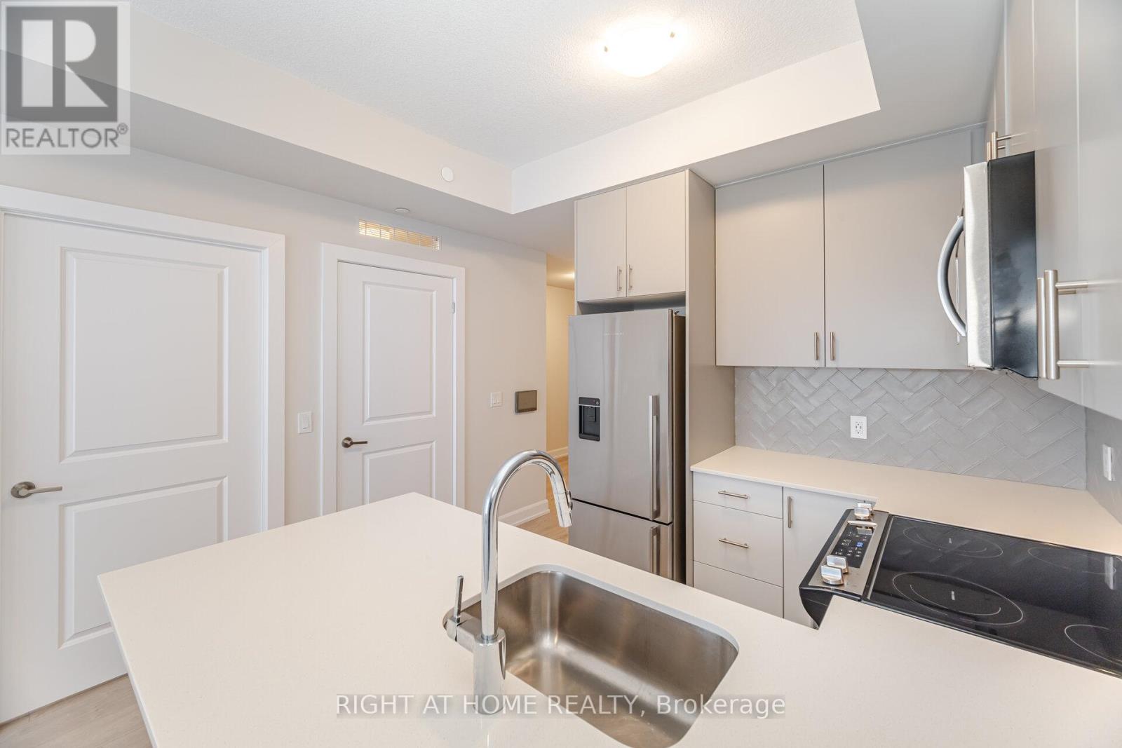 518 - 3220 William Coltson Avenue, Oakville, Ontario  L6H 7X9 - Photo 15 - W12515340