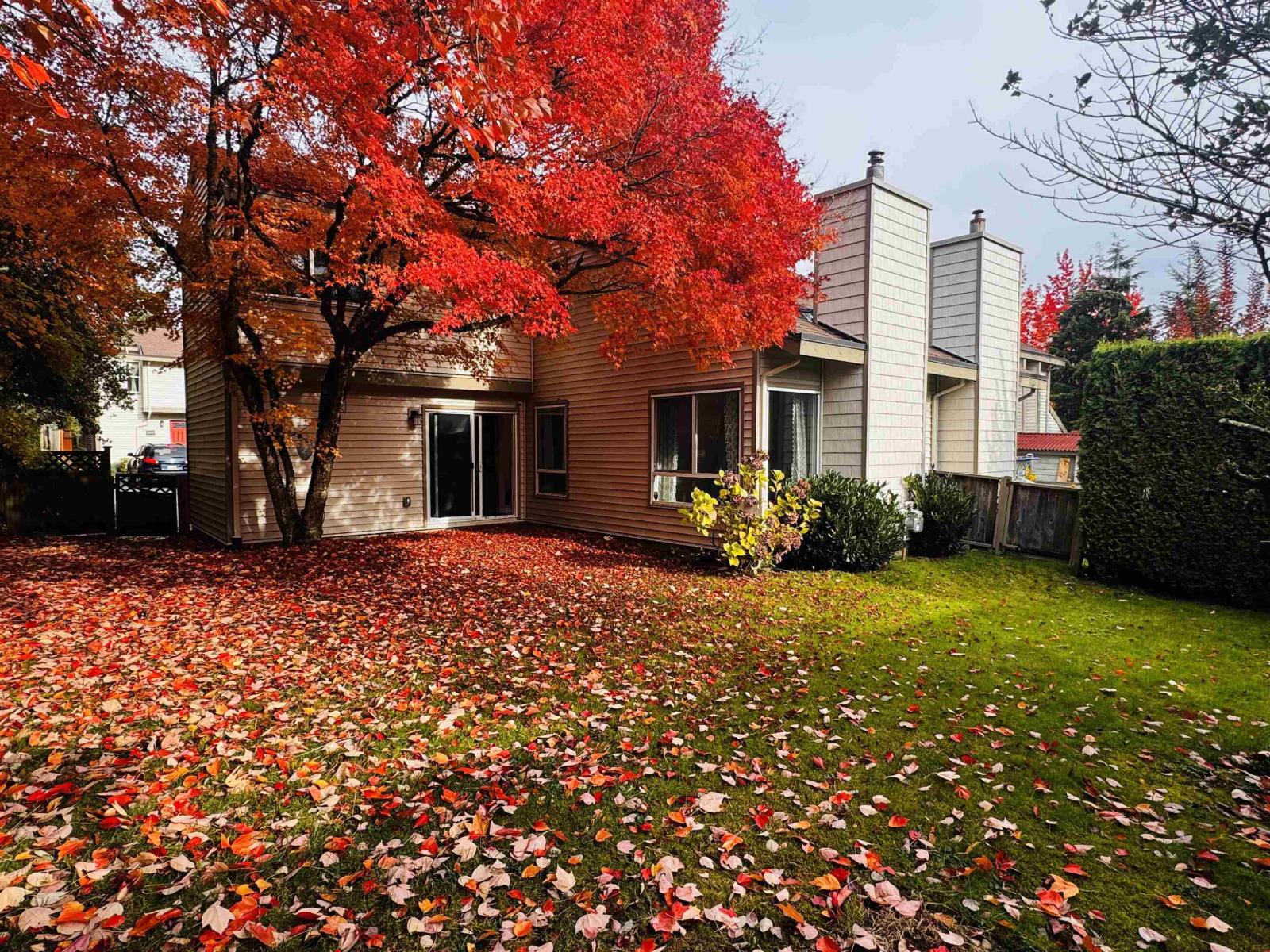 6211 W GREENSIDE DRIVE, Surrey, British Columbia