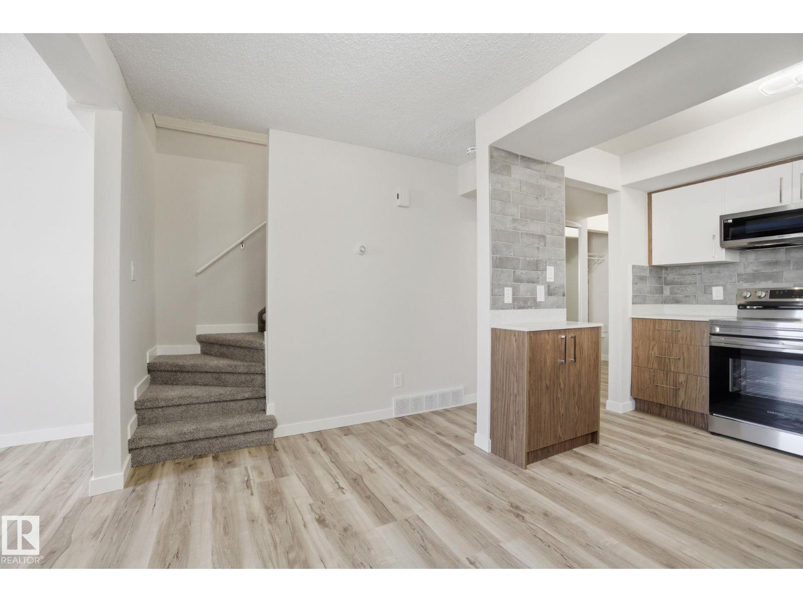 71 Lancaster Tc Nw, Edmonton, Alberta  T5X 5S5 - Photo 15 - E4464862