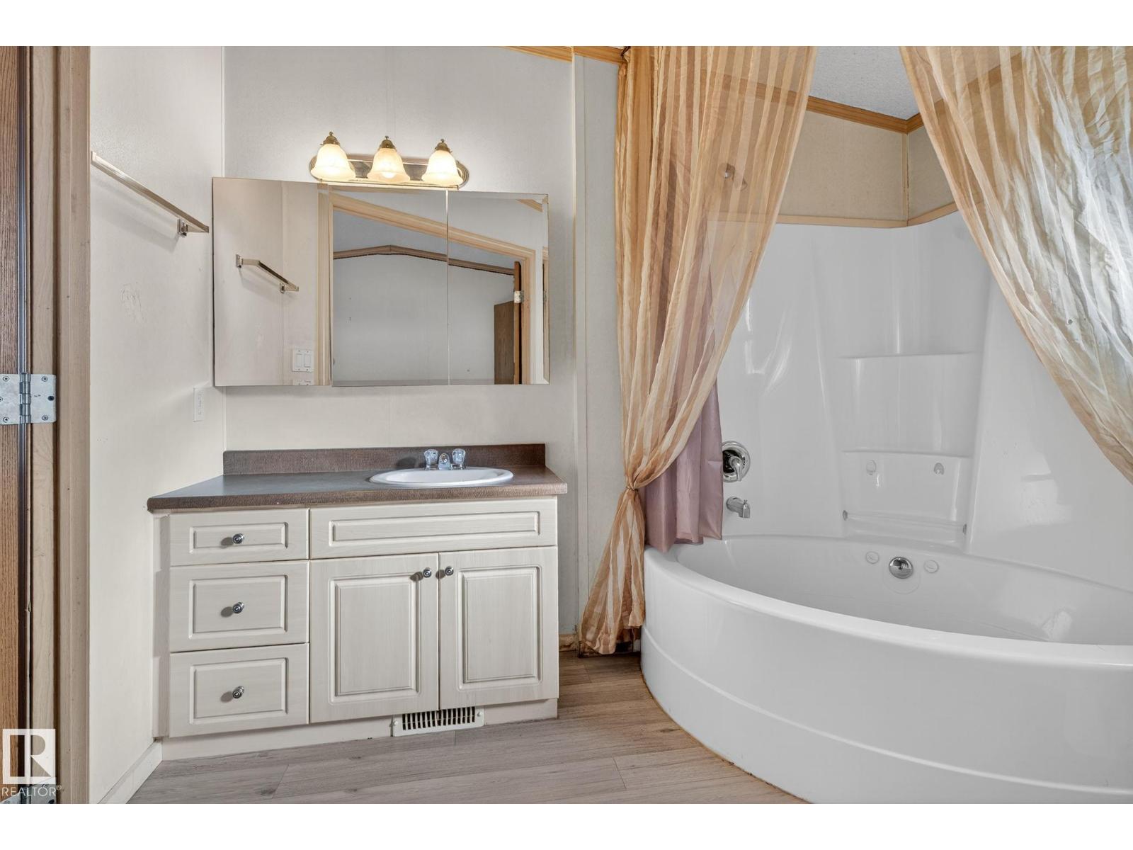 139 Willow Park Estates, Leduc, Alberta  T9E 6J8 - Photo 21 - E4464864