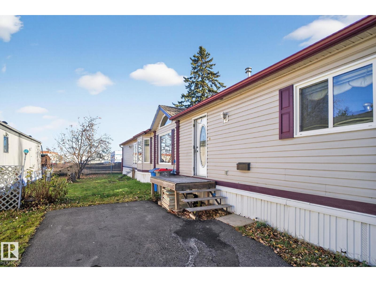 139 Willow Park Estates, Leduc, Alberta  T9E 6J8 - Photo 4 - E4464864