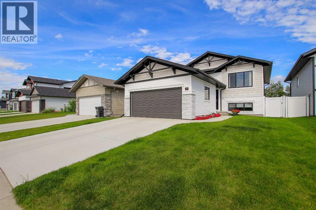 7 Thayer Close, Red Deer, Alberta
