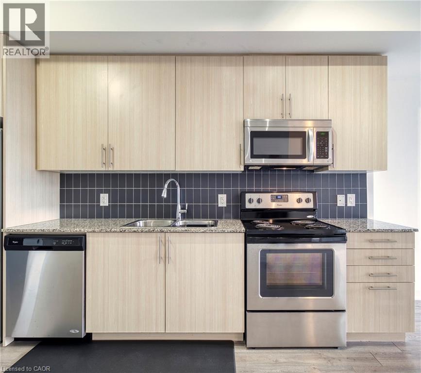 85 Duke Street W, Kitchener, Ontario  N2H 0B7 - Photo 3 - 40784978