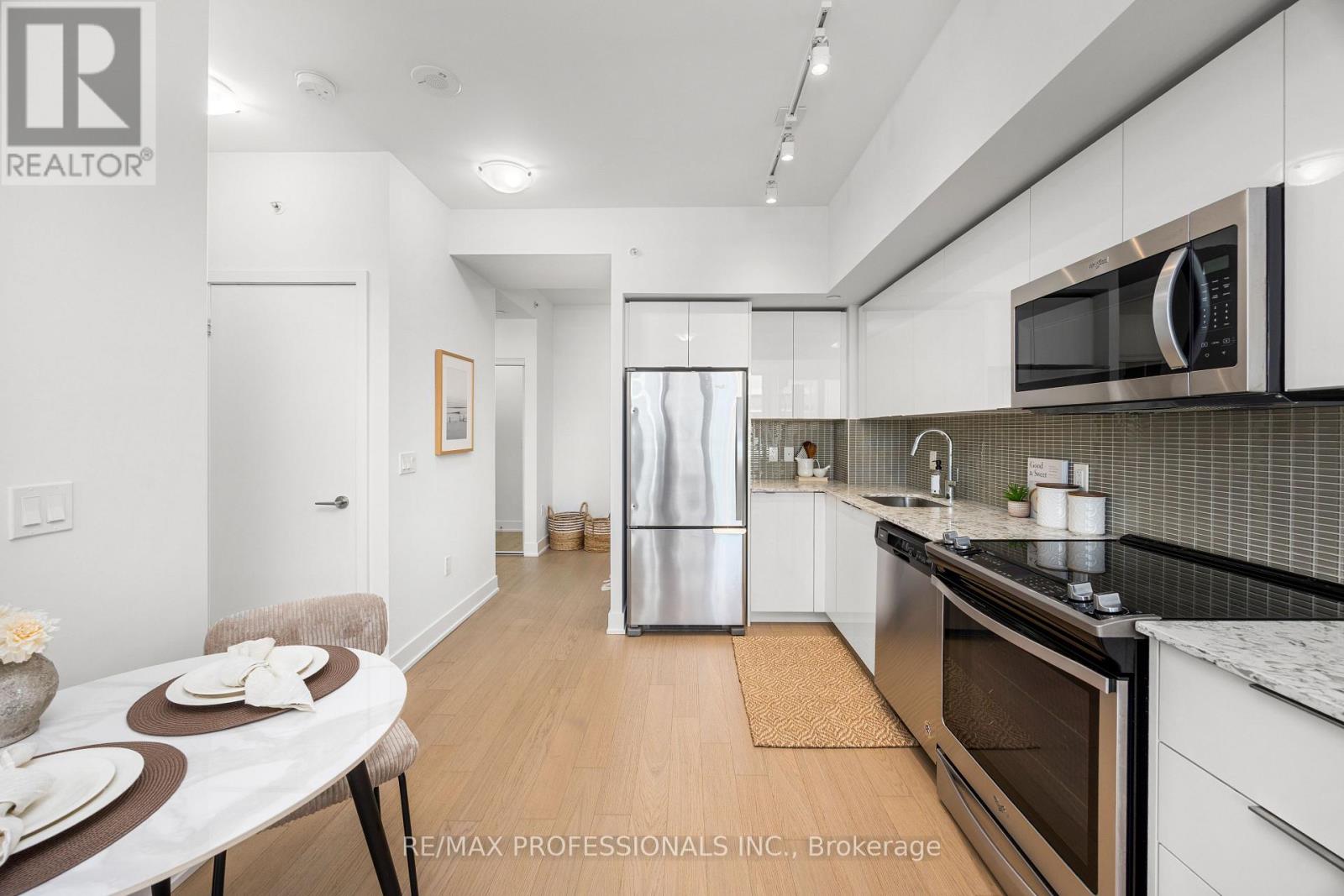 1406 - 20 Shore Breeze Drive, Toronto, Ontario M8V 0C7 - Photo 6 - W12419745