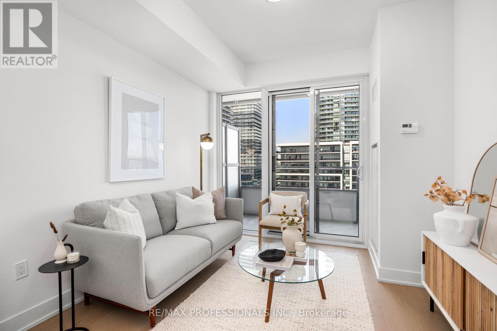 1406 - 20 Shore Breeze Drive, Toronto, Ontario M8V 0C7 - Photo 8 - W12419745