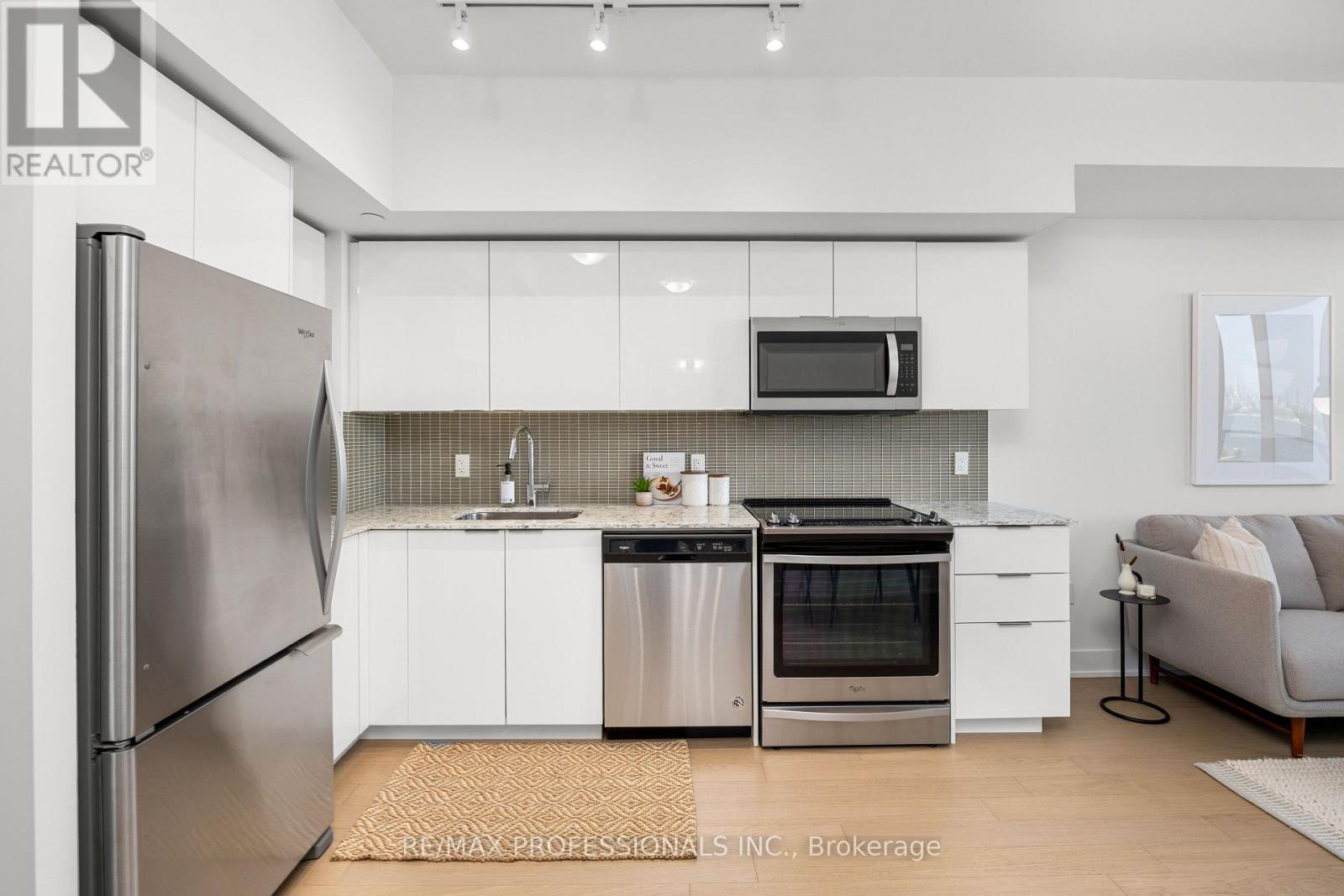 1406 - 20 Shore Breeze Drive, Toronto, Ontario M8V 0C7 - Photo 3 - W12419745