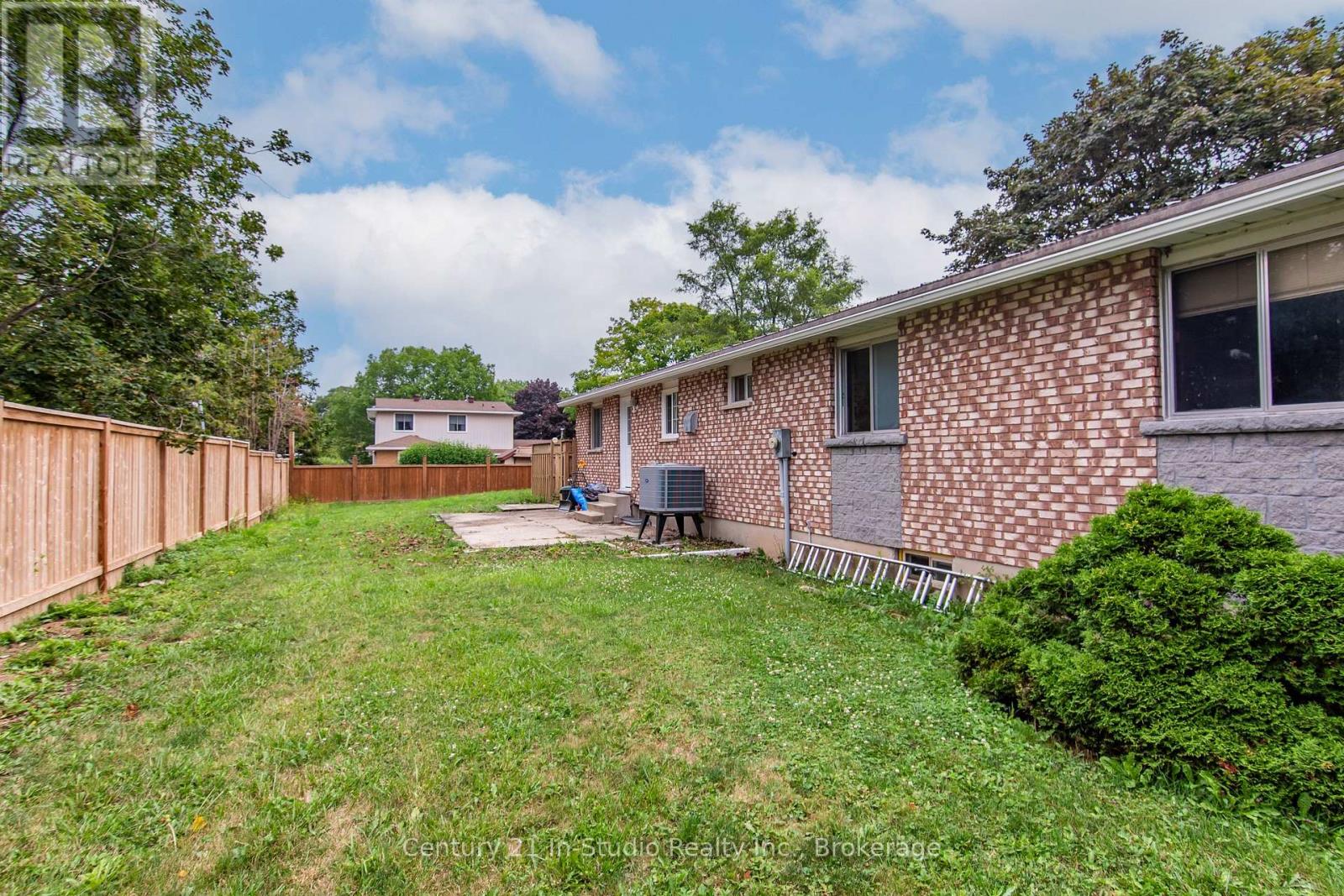 1116 Milne Drive, Kincardine, Ontario N2Z 1X4 - Photo 25 - X12313700