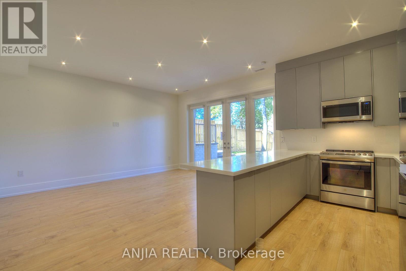 23 Cresthaven Drive, Toronto, Ontario  M2H 1L9 - Photo 10 - C12515388