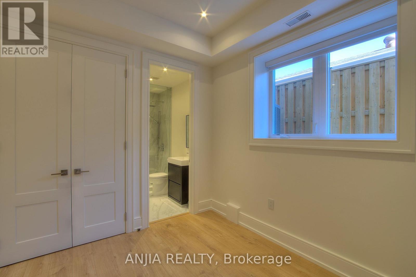 23 Cresthaven Drive, Toronto, Ontario  M2H 1L9 - Photo 4 - C12515388