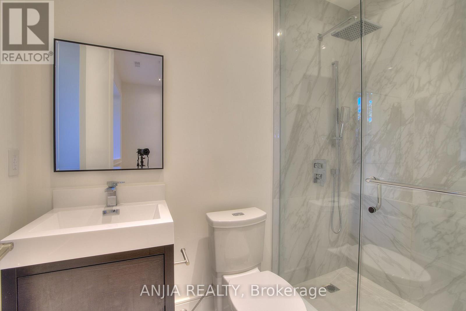 23 Cresthaven Drive, Toronto, Ontario  M2H 1L9 - Photo 7 - C12515388